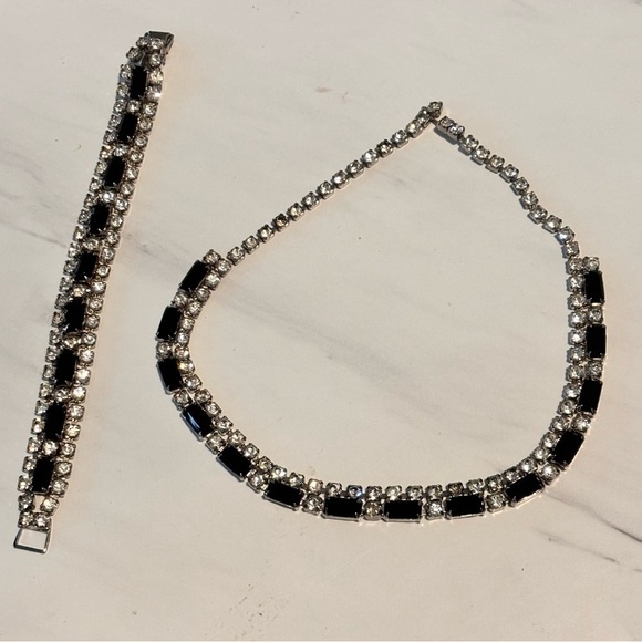 Vintage crystal black and clear, rhodium overlay necklace bracelet set prongset - Picture 3 of 11